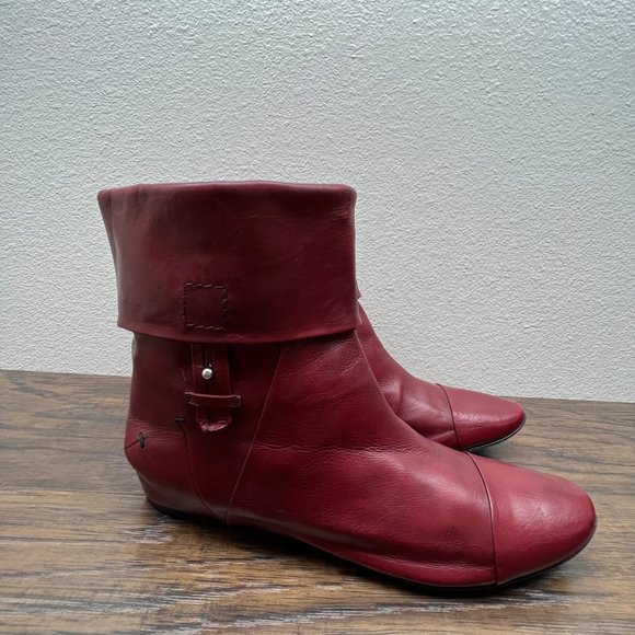 Costume National Deep Red Italian Leather Cuff Ankle Slip On Boots 37.5 US 7 - Picture 4 of 10